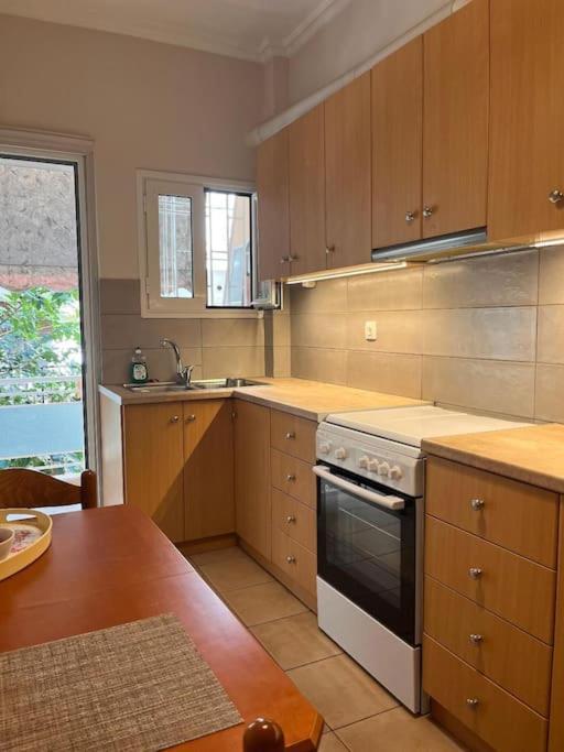 Carlito"S Apartment 1 Next To Metro Station Athen Eksteriør billede