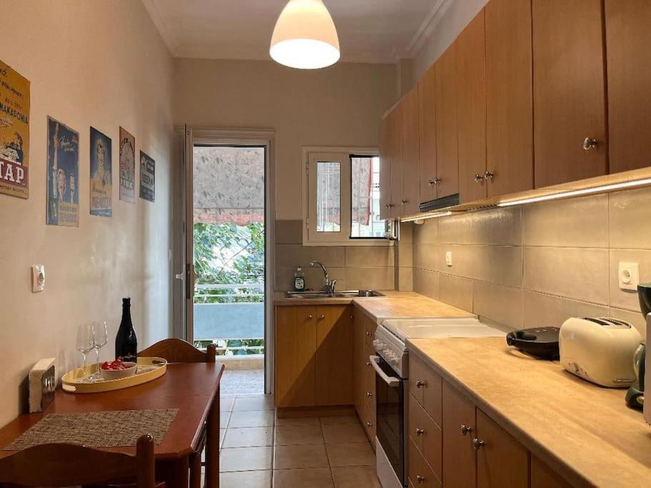 Carlito"S Apartment 1 Next To Metro Station Athen Eksteriør billede