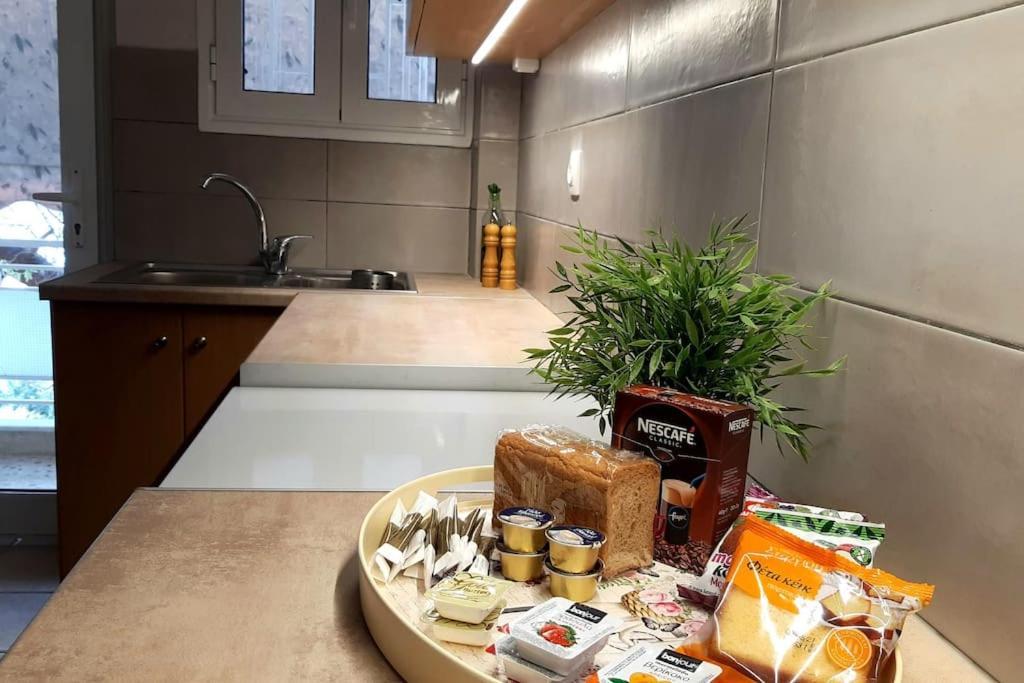 Carlito"S Apartment 1 Next To Metro Station Athen Eksteriør billede